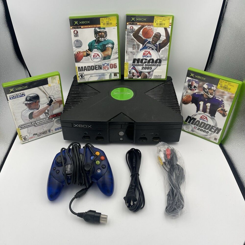 Microsoft Original Xbox Console System Bundle Controller AV/Power Cords & Games